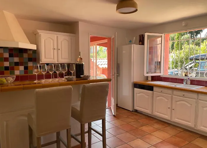 Fantastic Pool Villa 900M To The Beach; With Extravagant Big Garden