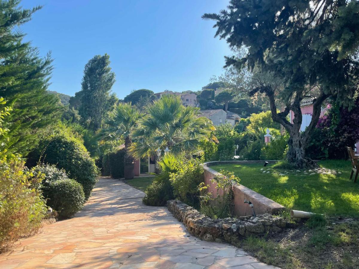 Fantastic Pool 900m To The Beach; With Extravagant Big Garden Sainte-Maxime