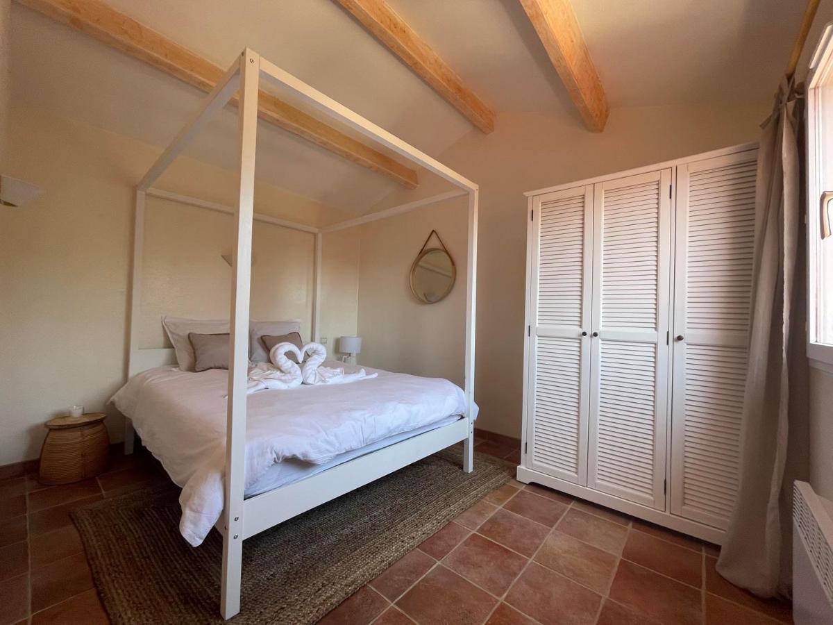 Fantastic Pool 900m To The Beach; With Extravagant Big Garden *